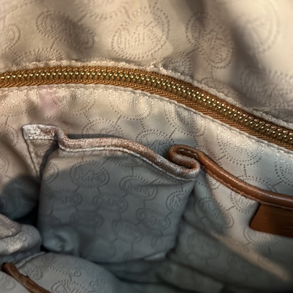 Michael Kors Crossbody Purse - Picture 10 of 16